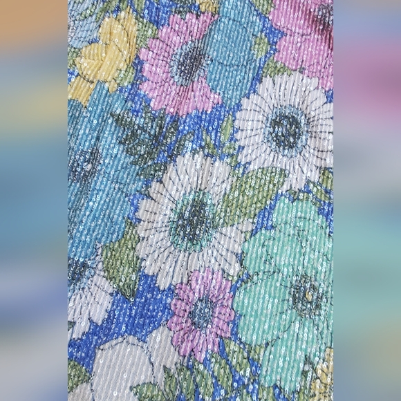 Floral Print Dress with Sequin - Picture 3 of 4